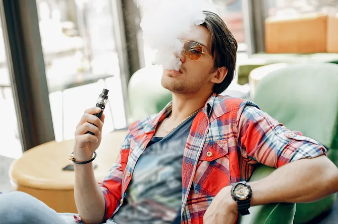 JOMOTECH — The E-Cigarette Trend: Opening the Door to an Exciting Era of Vaping