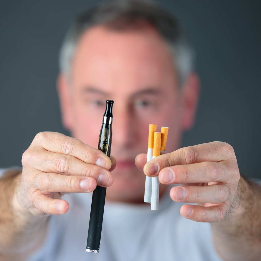 How to vape ecig Vapes in your apartment? Best Guide 2021 Jomotech How to vape ecig Vapes in your apartment? Best Guide 2021 Jomotech